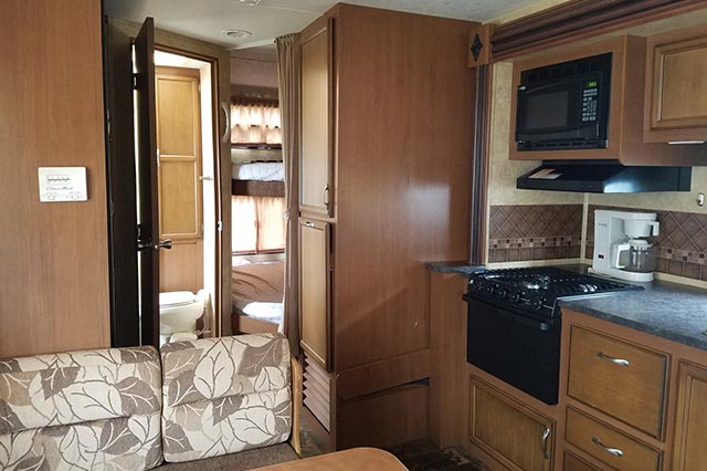 32' Starcraft Travel Star Travel Trailer