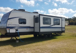 33' Springdale Travel Trailer Rental in San Antonio