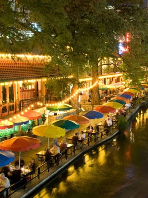 RV Rentals Near the San Antonio Riverwalk